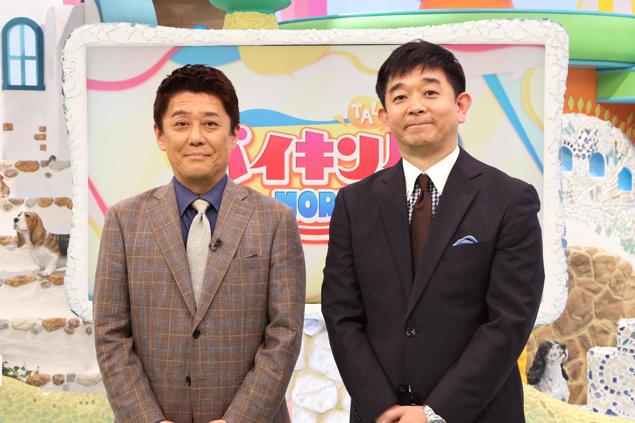 フジテレビ「バイキングMORE」の総合MCの坂上忍（左）と進行MCの伊藤利尋アナウンサー