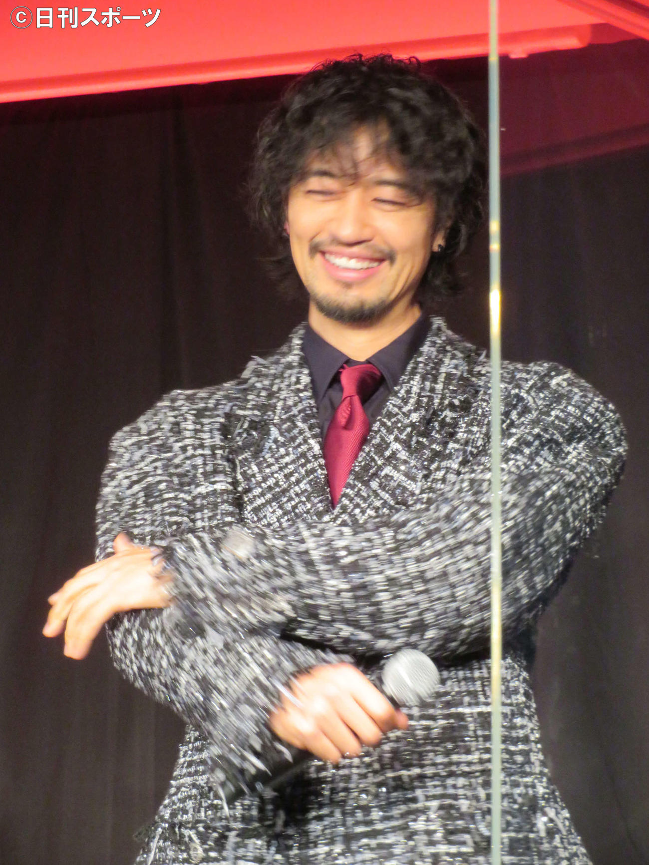 「TSUBURAYA CONVENTION 2021 SPECIAL PROGRAM」に登壇した斎藤工（撮影・村上幸将）