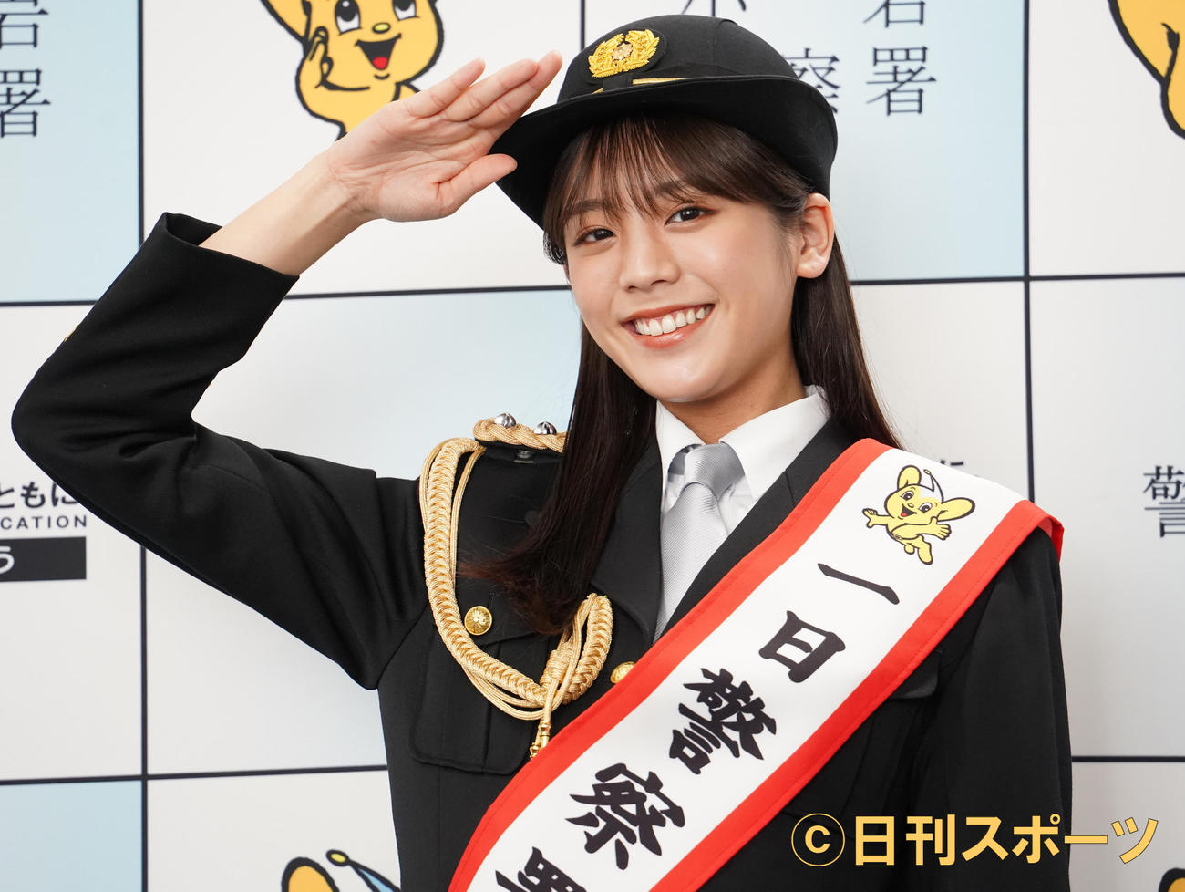 警視庁小岩警察署の一日警察署長を務めた、貴島明日香（撮影・佐藤勝亮）