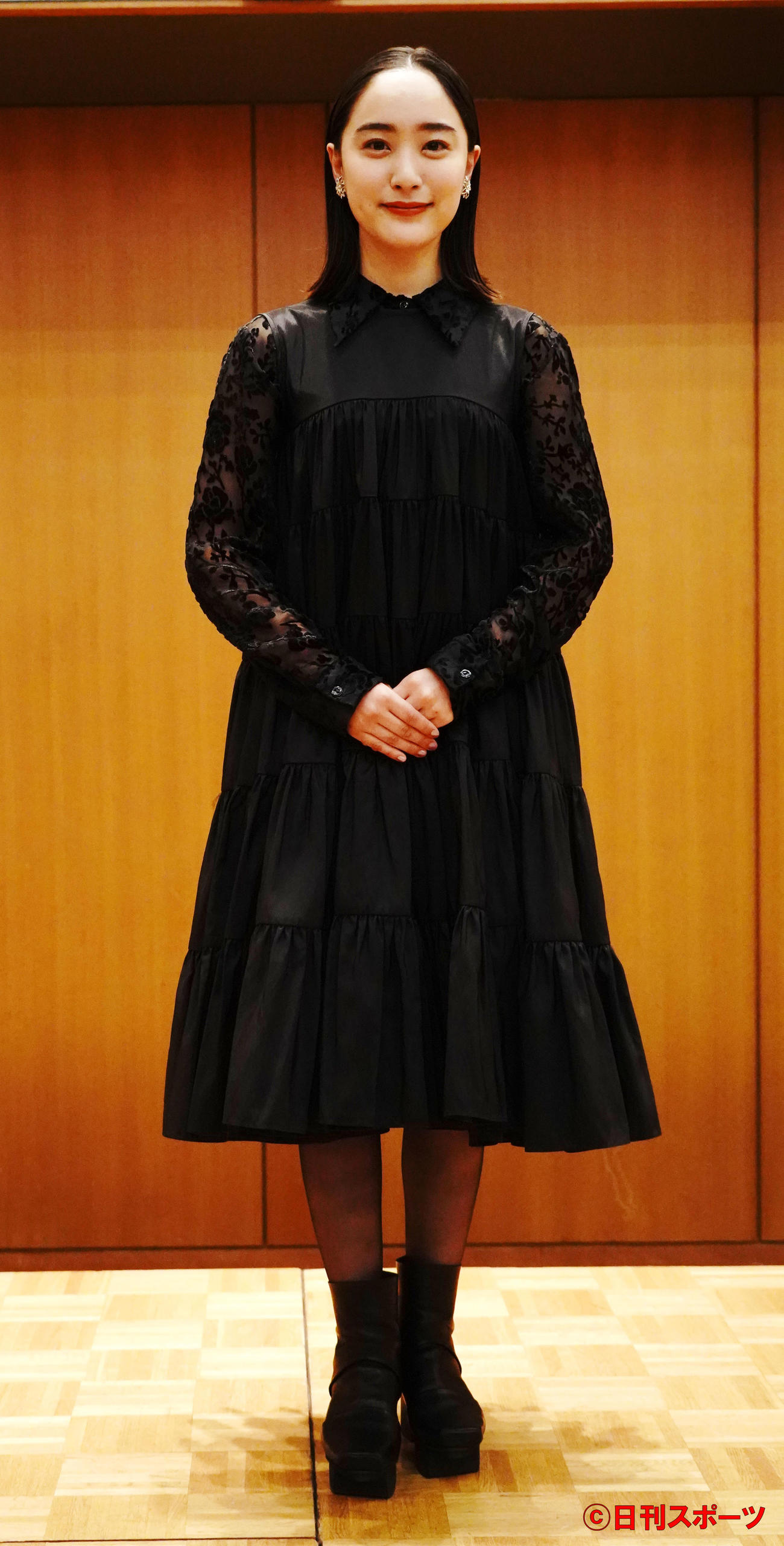 輝く！「日本バイクオブザイヤー2021」の表彰式にプレゼンターとして出席した吉田美佳子（撮影・佐藤成）