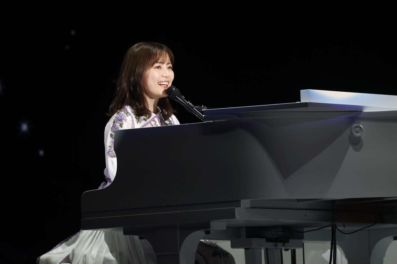 「乃木坂46　生田絵梨花　卒業コンサート」でパフォーマンスする生田絵梨花