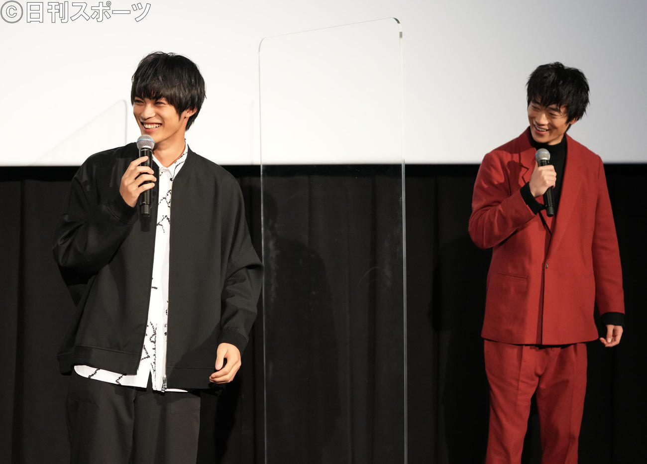 「彼女が好きなものは」公開御礼トークイベントで笑顔を見せる神尾楓珠（左）と三浦■（狩の守が僚のツクリ）太（撮影・鈴木みどり）
