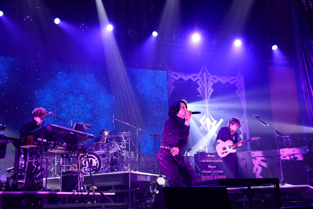 10周年ライブの最終公演を開催したDISH／／