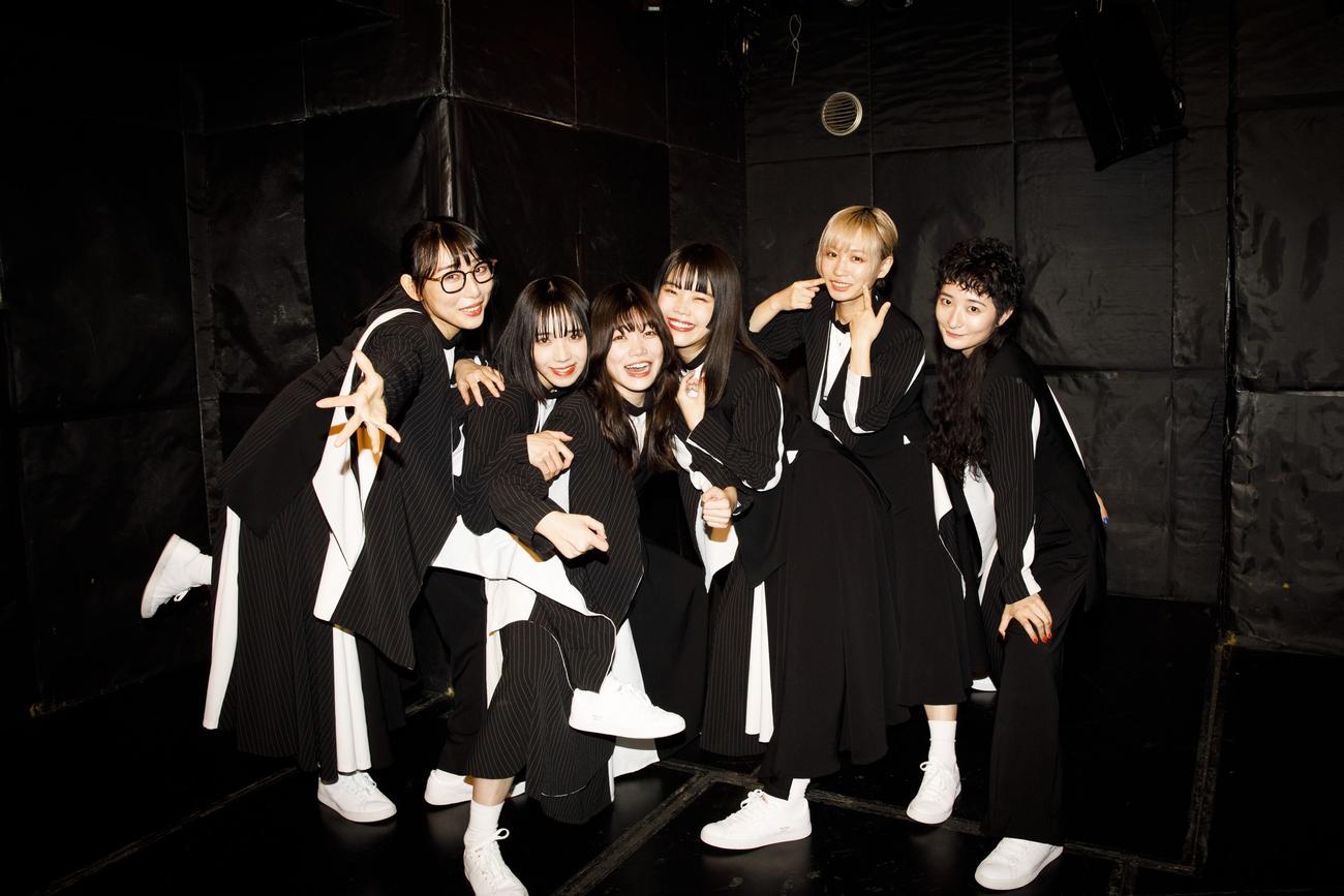 生配信ライブ「THiS is FOR BiSH」で23年での解散を発表したBiSH。左からハシヤスメ・アツコ、アユニ・D、セントチヒロ・チッチ、アイナ・ジ・エンド、モモコグミカンパニー、リンリン