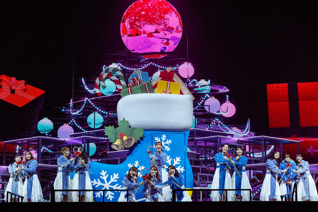 クリスマスライブ「ひなくり2021」を開催した日向坂46