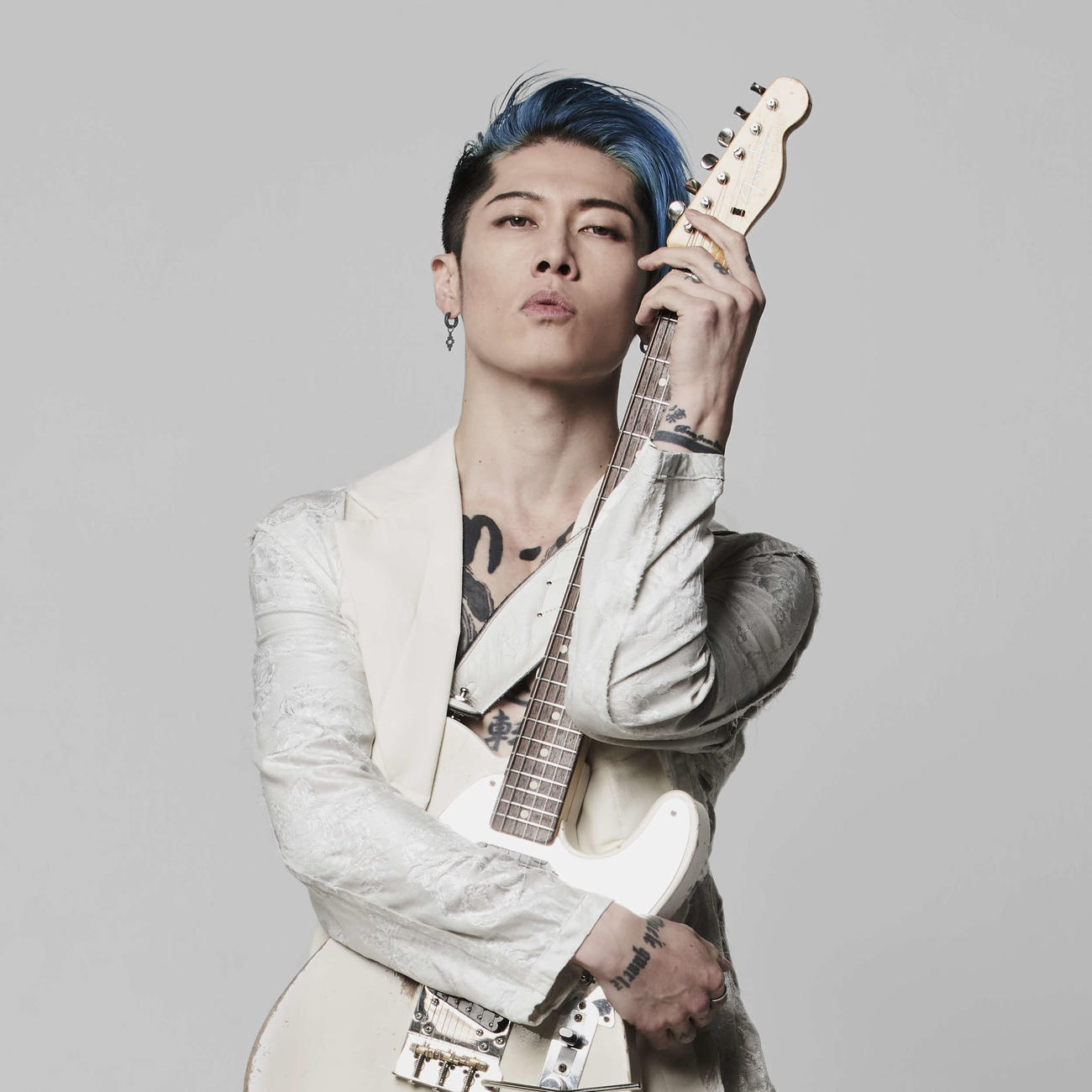 「第72回紅白歌合戦」で石川さゆりとコラボするMIYAVI