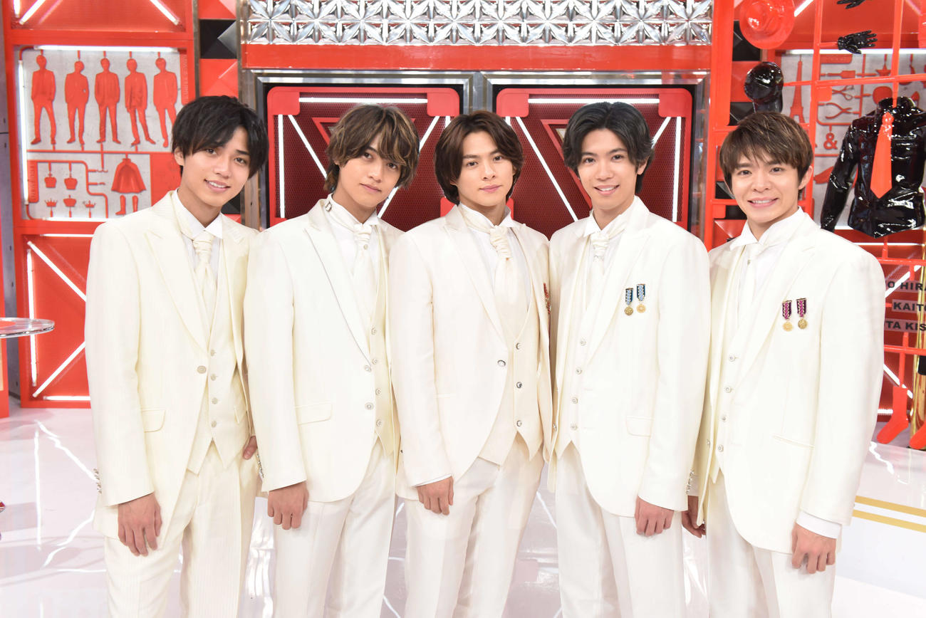 初のレギュラー冠番組「King＆Princeる。」に出演するKing＆Princeの、左から永瀬廉、高橋海人、平野紫耀、神宮寺勇太、岸優太