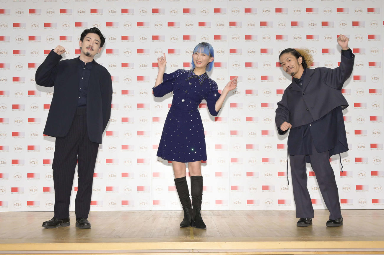 リハーサルを行ったAwesome City Club、左からatagi、PORIN、モリシー（C）NHK