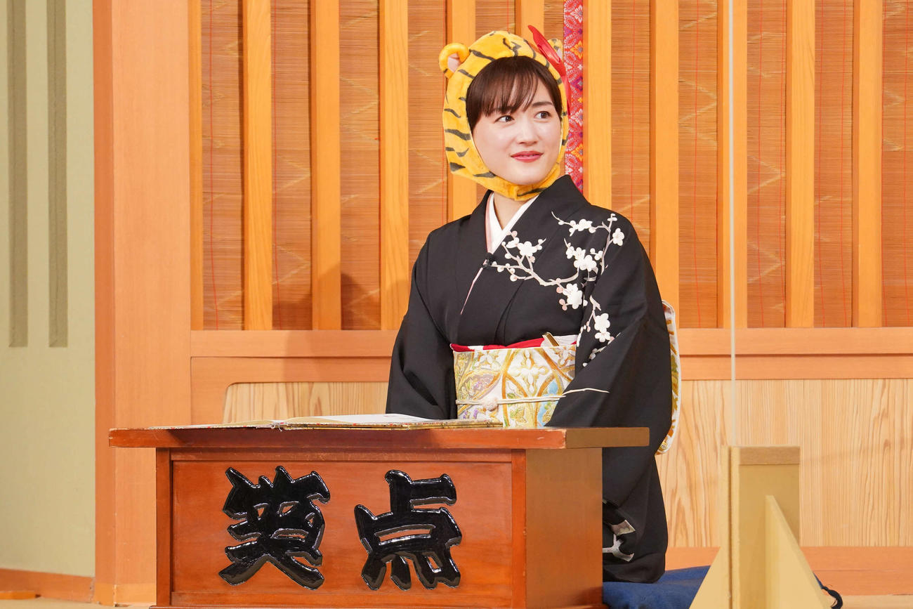22年元日放送の「お正月だよ！笑点大喜利まつり」で3年連続の単独司会を務める綾瀬はるか