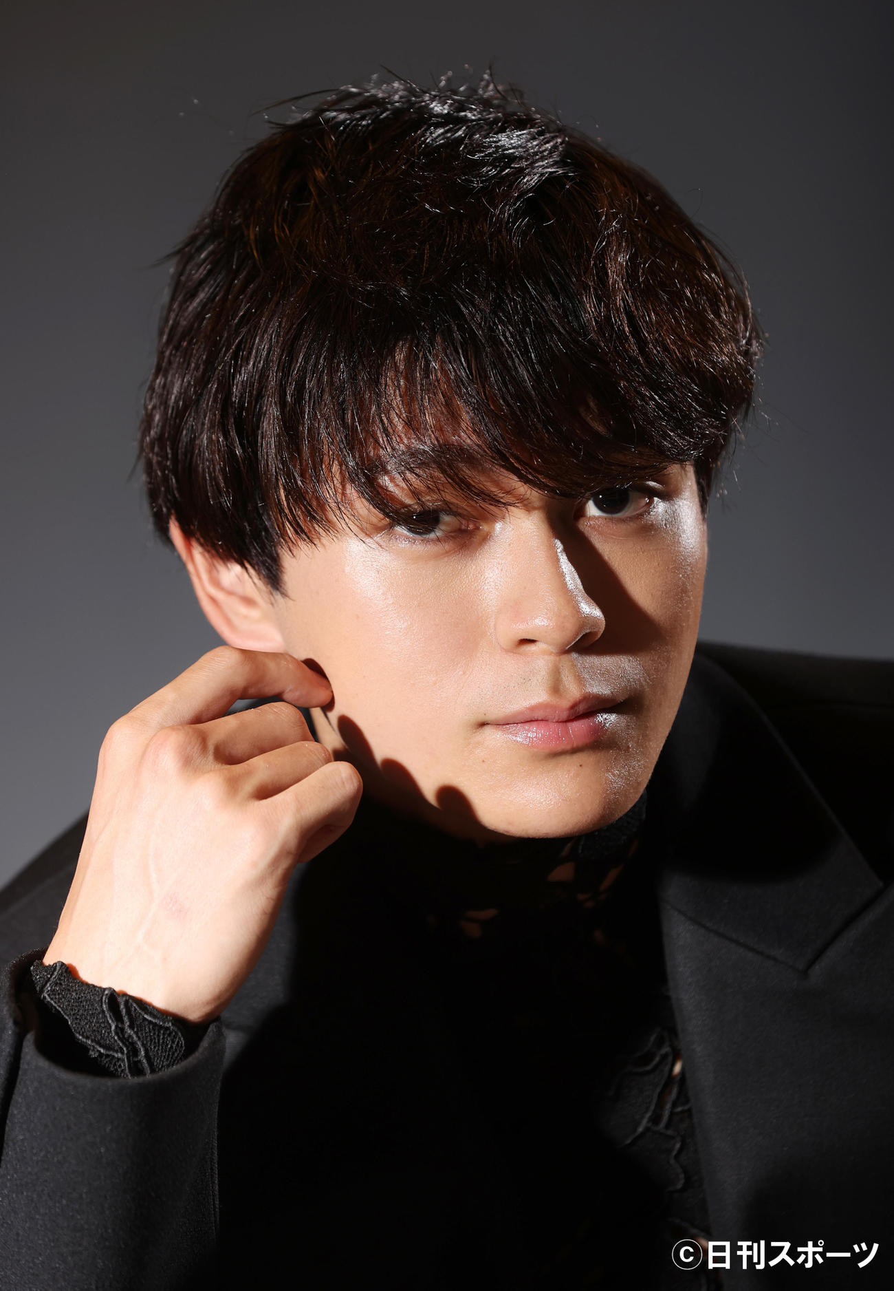 日刊スポーツ映画大賞・石原裕次郎新人賞を受賞した真栄田郷敦（撮影・浅見桂子）