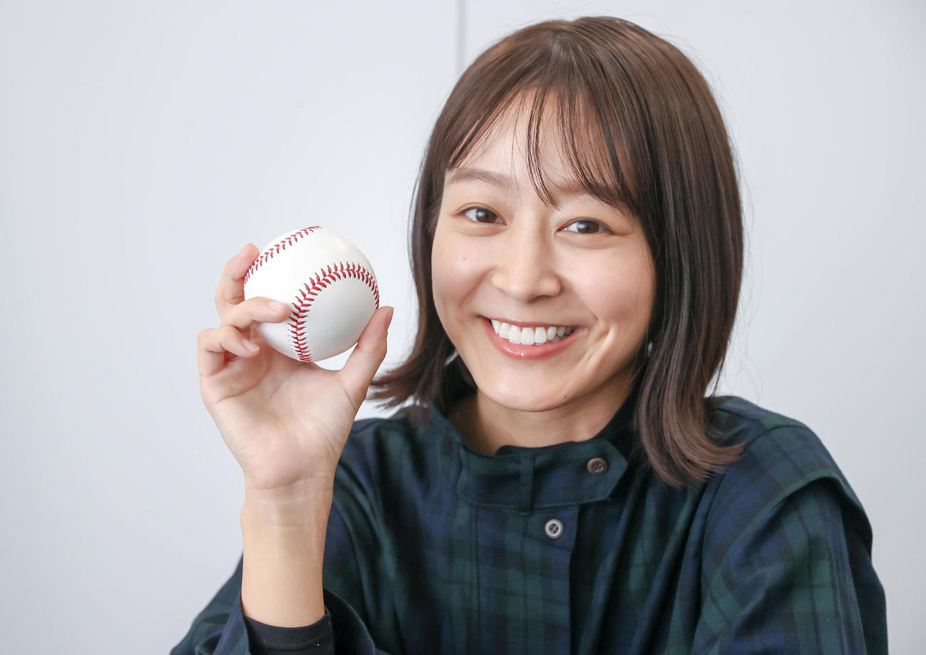 11月25日、舞台「ROOKIES」のPRで来社した太田奈緒