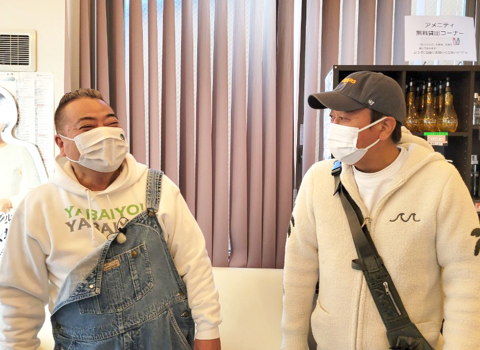 1日放送のテレビ東京系「出川哲朗の充電させてもらえませんか？」に出演する出川哲朗と三村マサカズ（右）