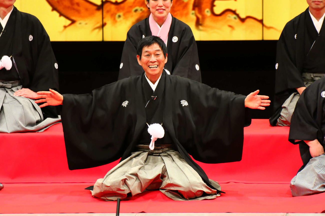 なんばグランド花月で行われたお正月特別興行「笑輪の笑い～Born ready達」に40年ぶりに出演した明石家さんま