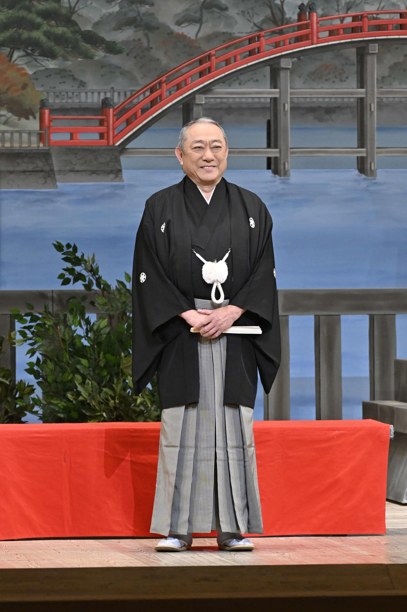 松竹新喜劇の初日であいさつを行う渋谷天外