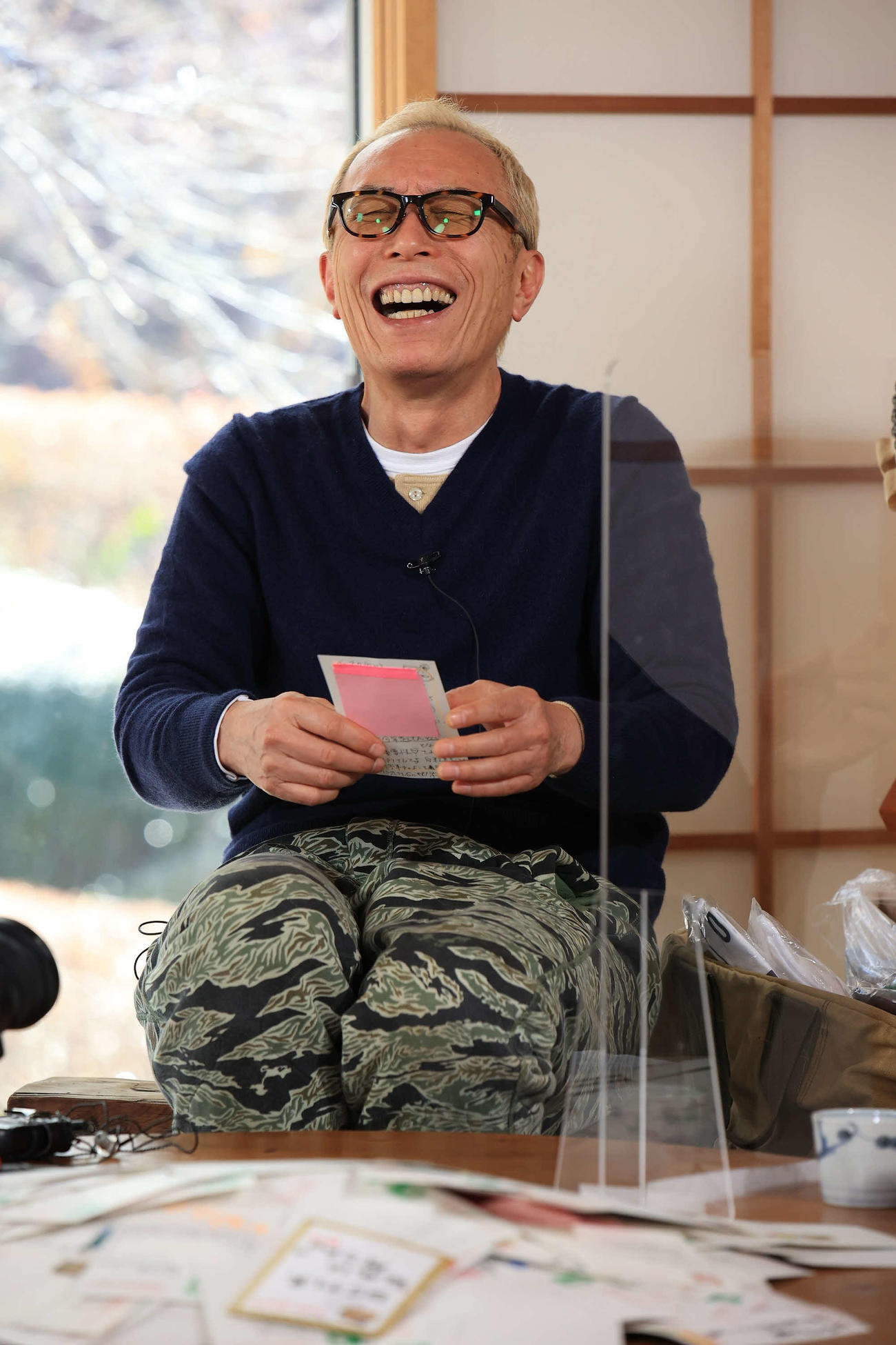 4日放送のBSテレ東「日本初！おハガキバラエティ〒あて先は所さん！」に出演する所ジョージ（C）BSテレ東