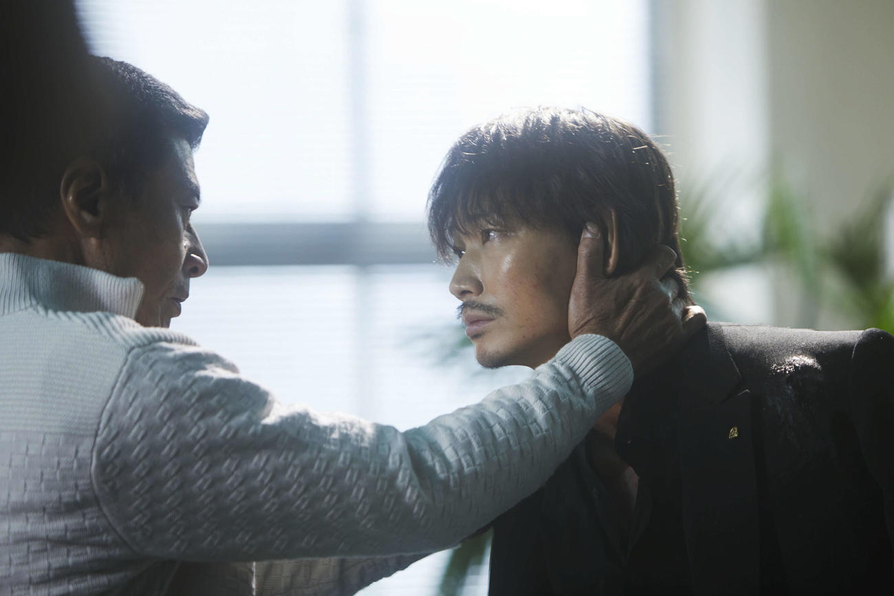 「ヤクザと家族 The Family」　(C)2021「ヤクザと家族 The Family」製作委員会