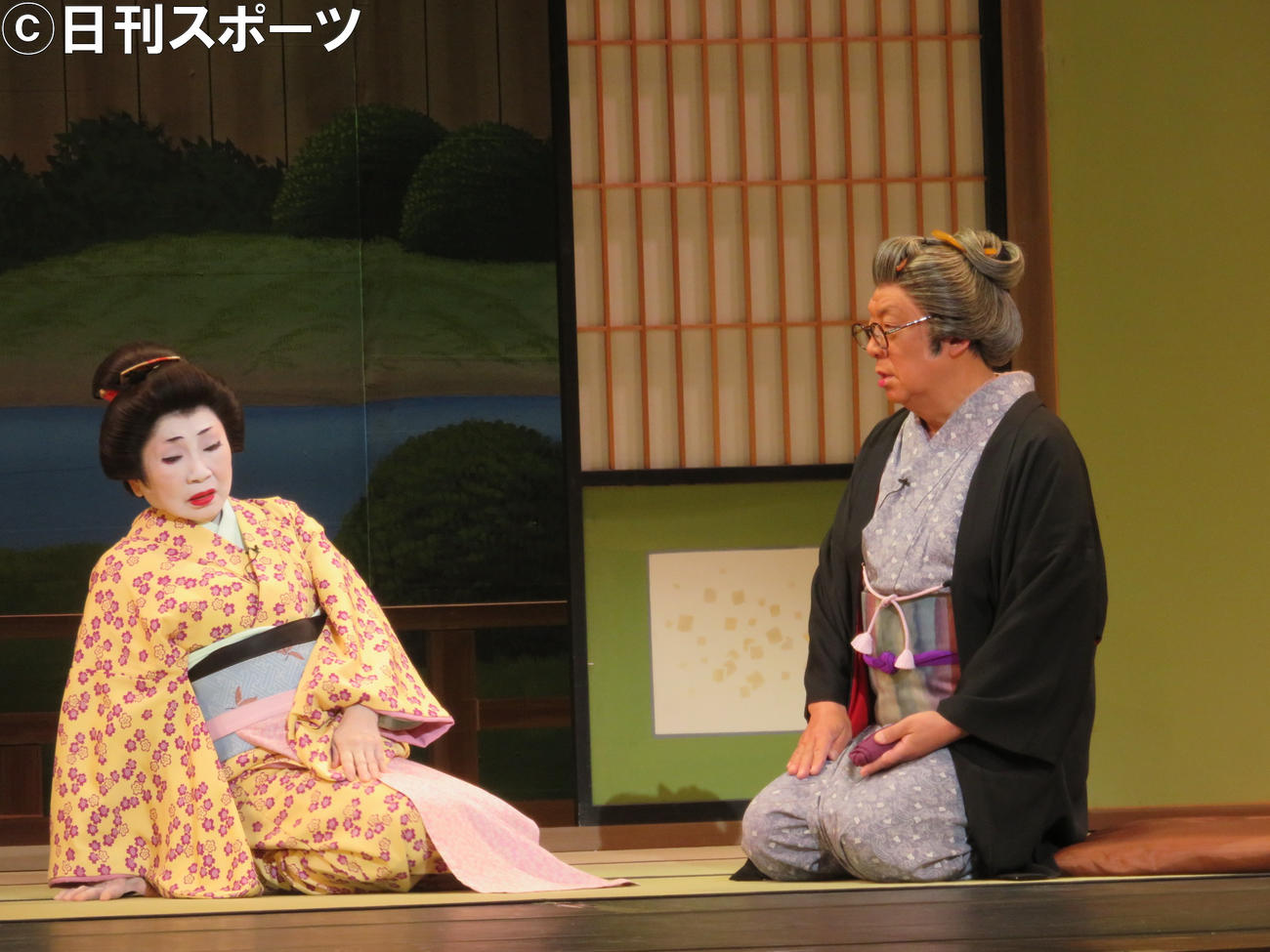 若奥様のおよし（泉ピン子）をいびり抜く大奥様のお清（梅沢富美男）