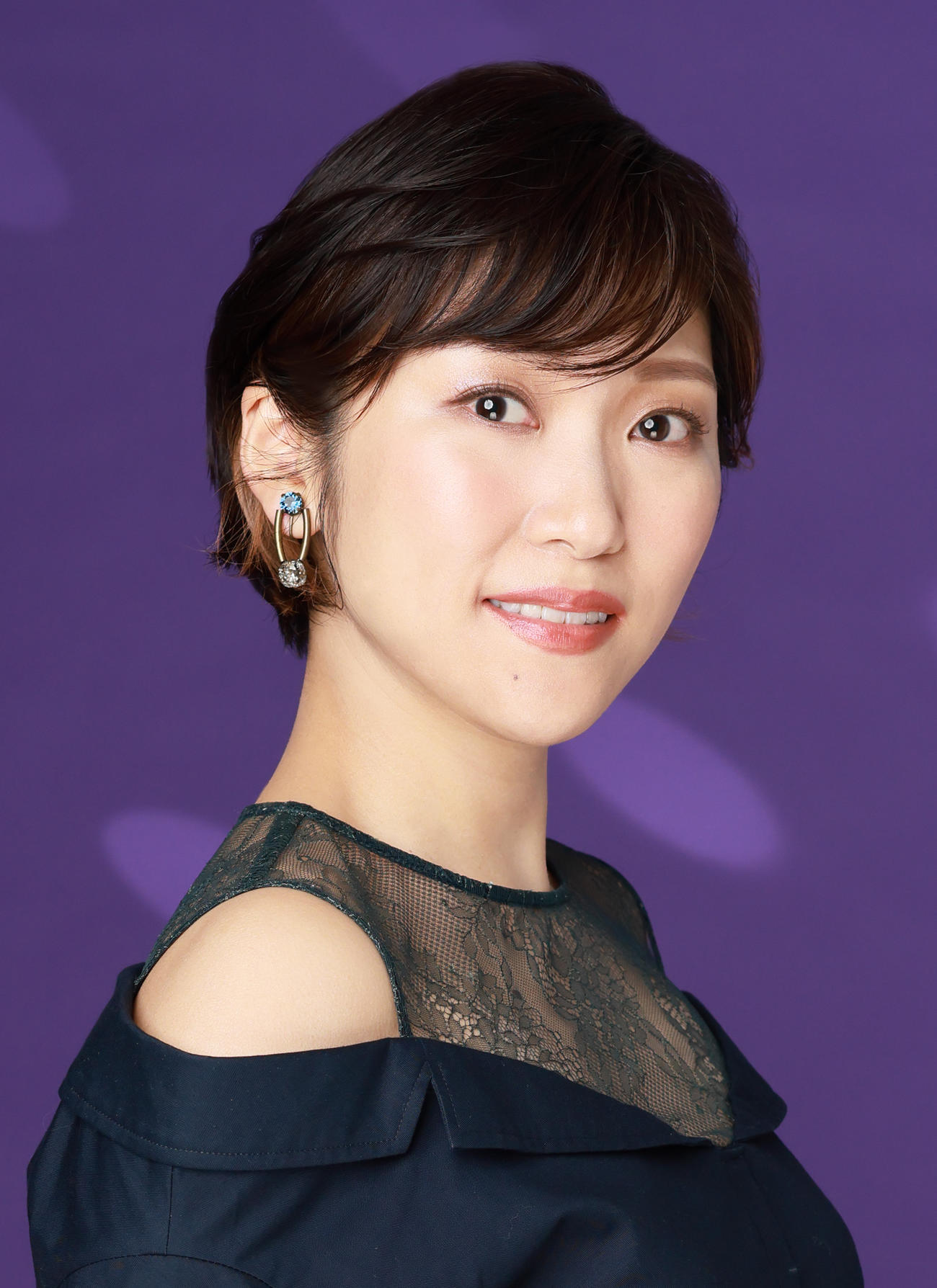 ドラマ「まったり！赤胴鈴之助」のエンディングテーマ曲を歌唱するaimiは森山愛子だった