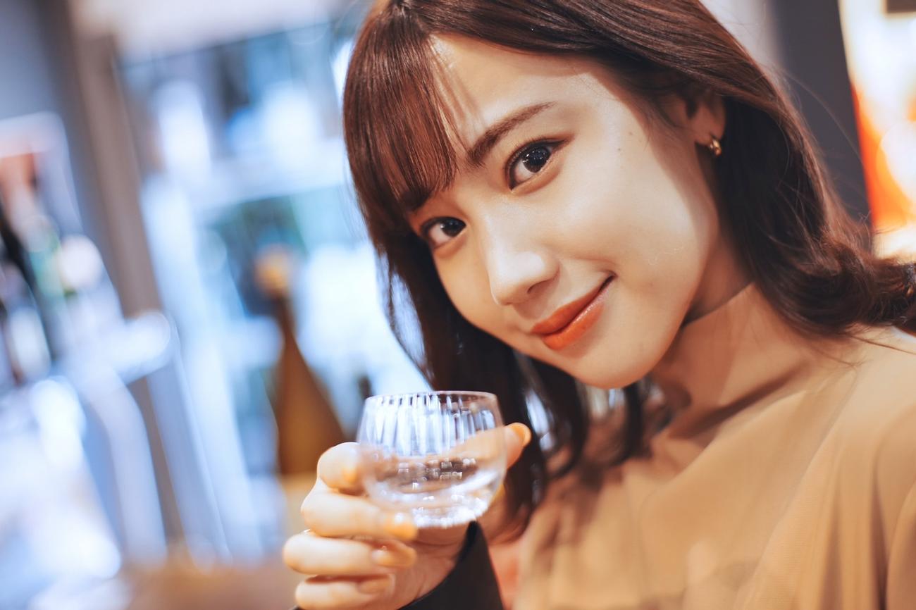 日本酒専門オンライン酒屋「ゆい酒店」を開業した元NMB48の高野祐依さん