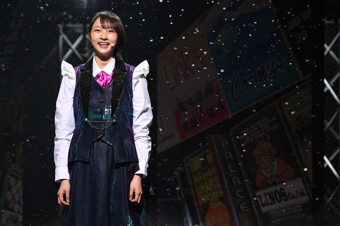 冬公演「Winter Story～きくたまこと卒団公演～」で歌う、きくたまこと（Ｃ）Showtitle