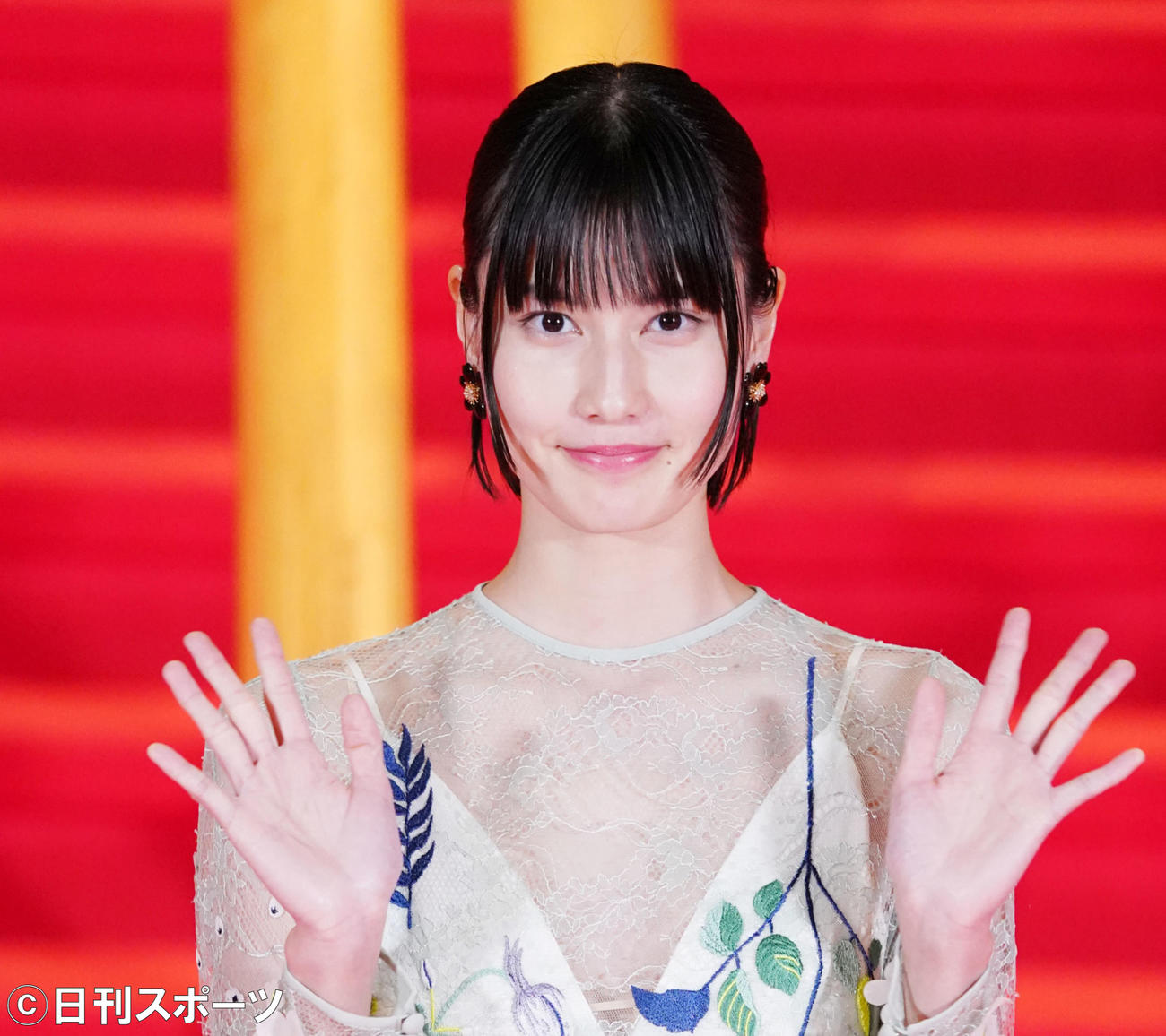 橋本愛（2021年10月撮影）