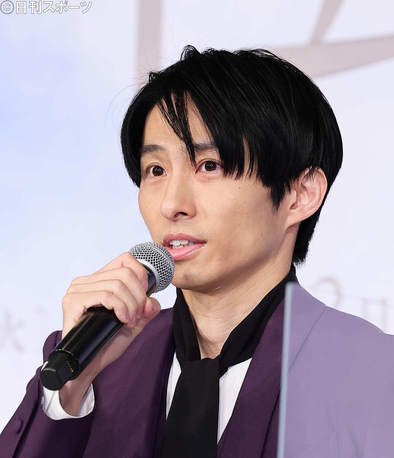 制作会見で意気込みを語る三宅健（撮影・足立雅史）