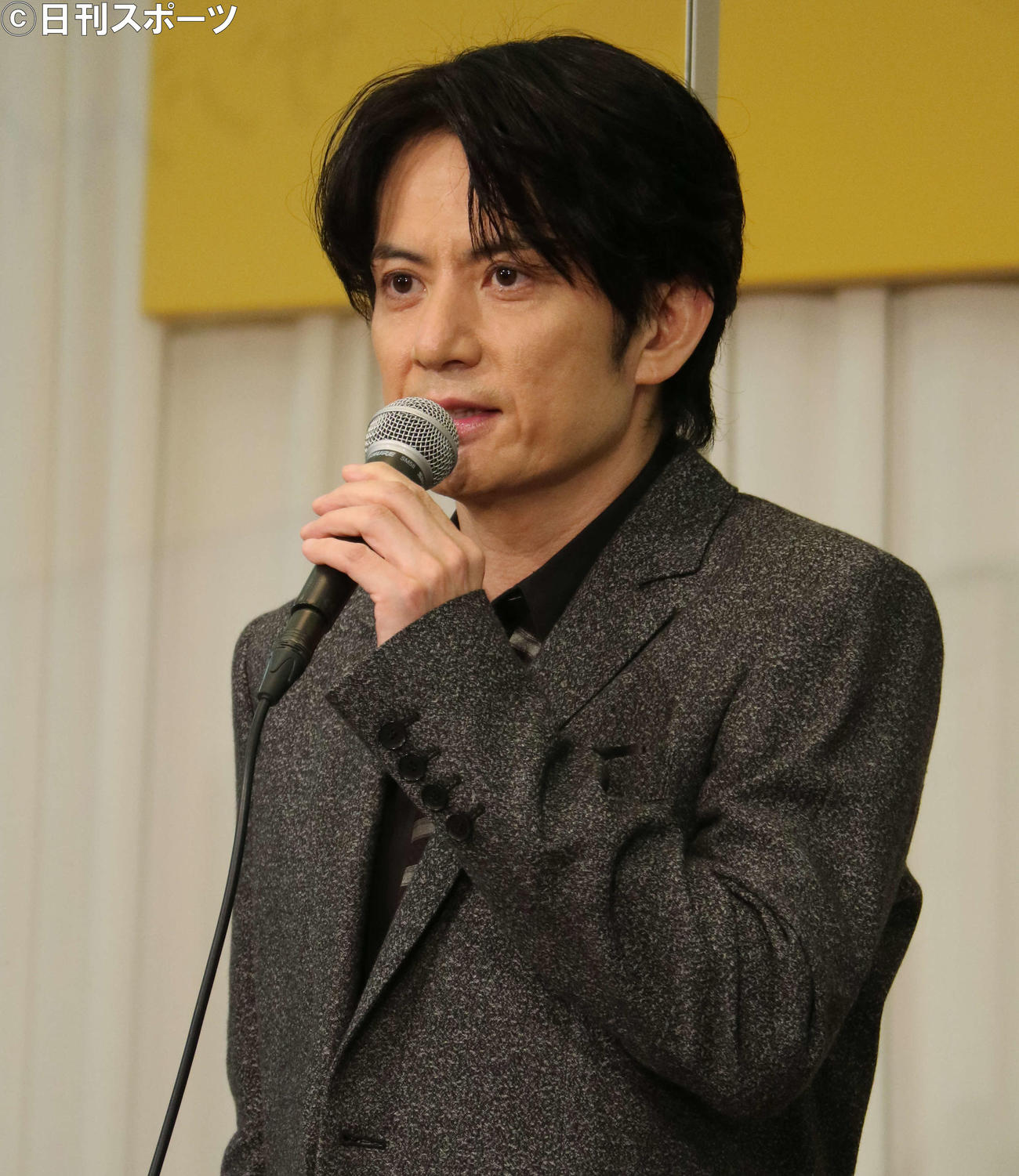 主演舞台「行先不明」の制作発表会見に出席した佐藤アツヒロ（撮影・小林千穂）