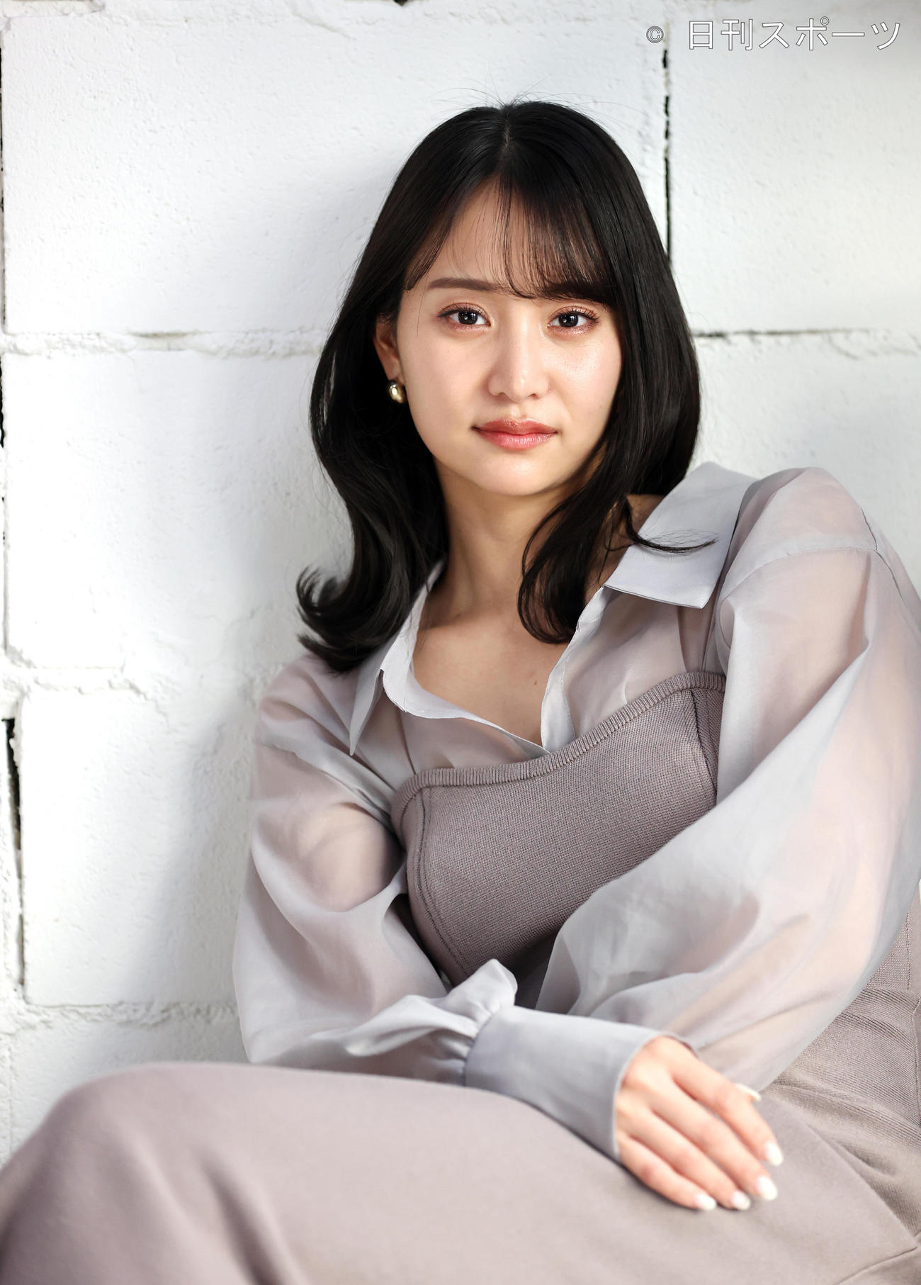 写真集発売で、大人びた表情を見せる永尾まりや（撮影・浅見桂子）