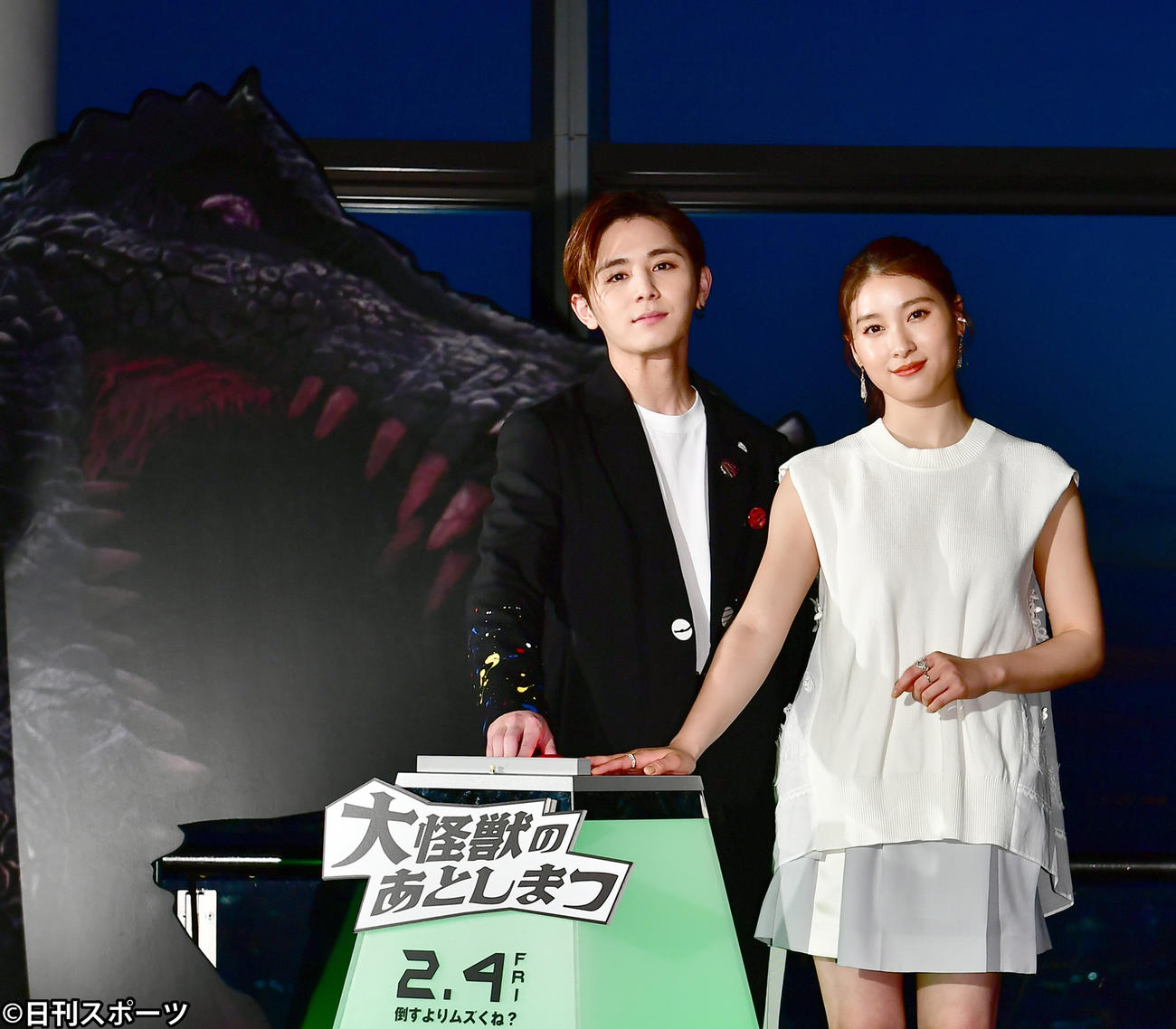 映画「大怪獣のあとしまつ」東京スカイツリー点灯大作戦に臨む山田涼介（左）と土屋太鳳（撮影・小沢裕）