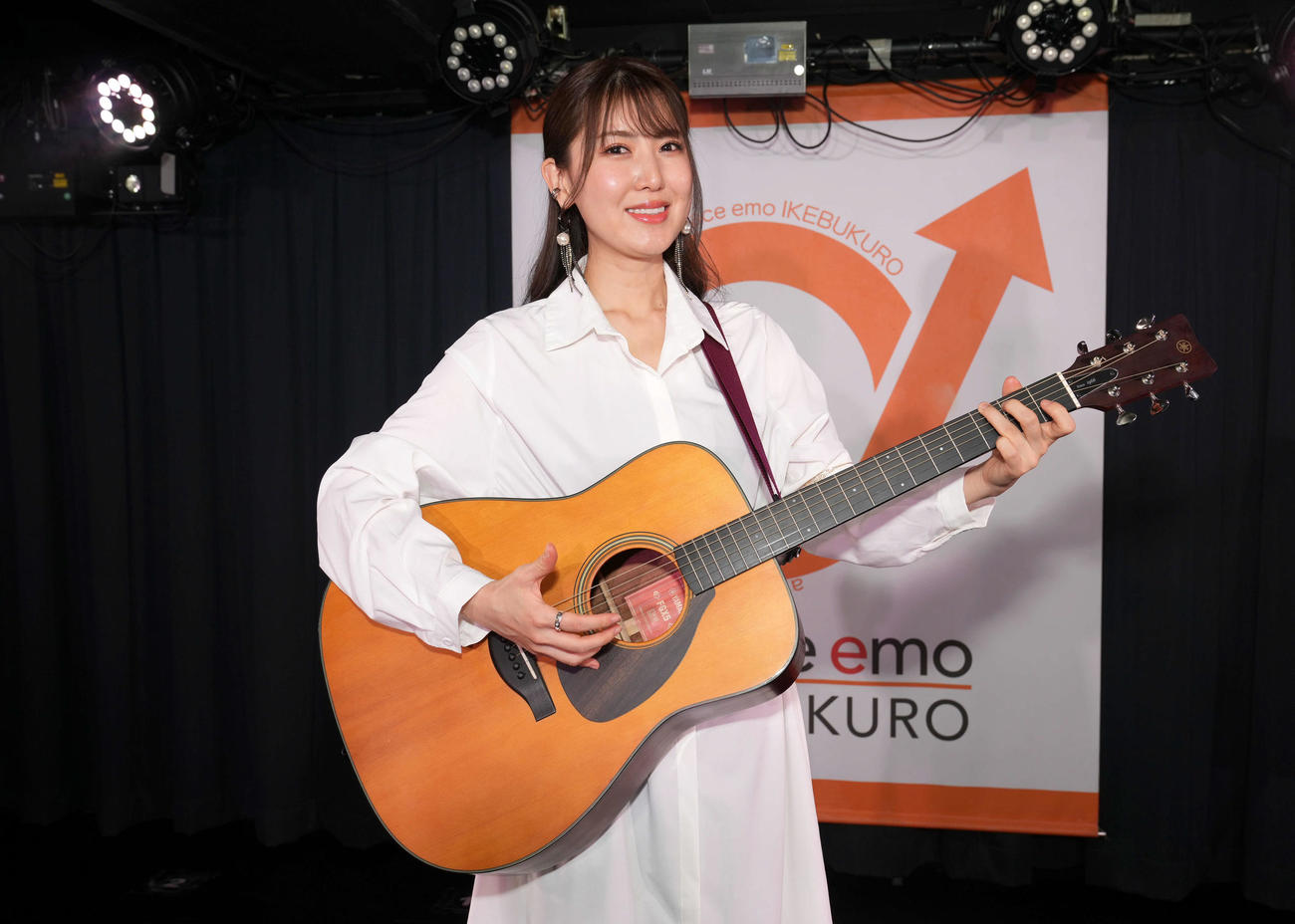 ニューアルバムの曲を熱唱するおかゆ