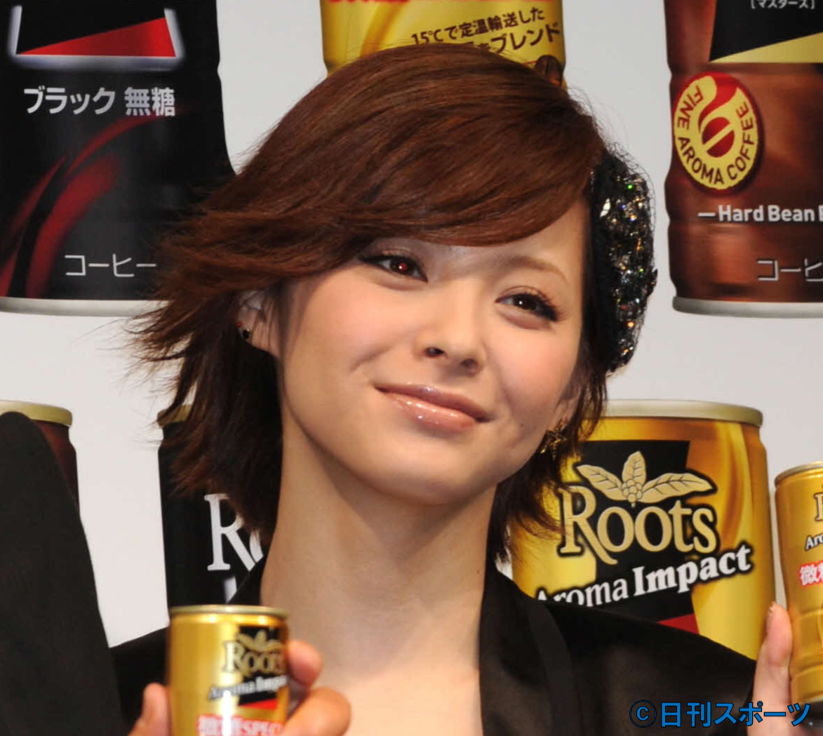 松浦亜弥（2010年10月撮影）