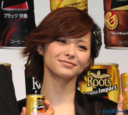 松浦亜弥がマシュー南のポッドキャスト番組に出演 芸能活動は無期限