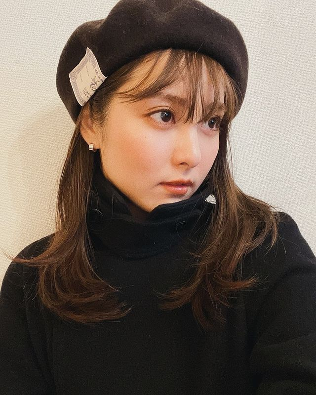 メーテルのような私服姿を公開した石川恋