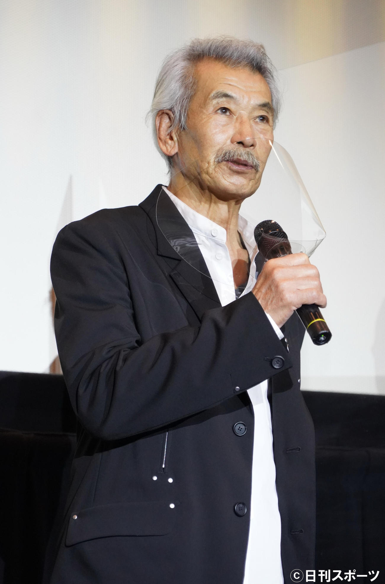 映画「名付けようのない踊り」の公開記念舞台あいさつに出席した田中泯（撮影・佐藤成）