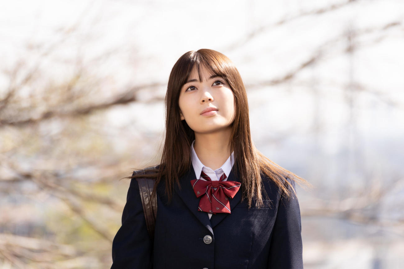 乃木坂46岩本蓮加の初主演映画「世の中にたえて桜のなかりせば」のワンシーン