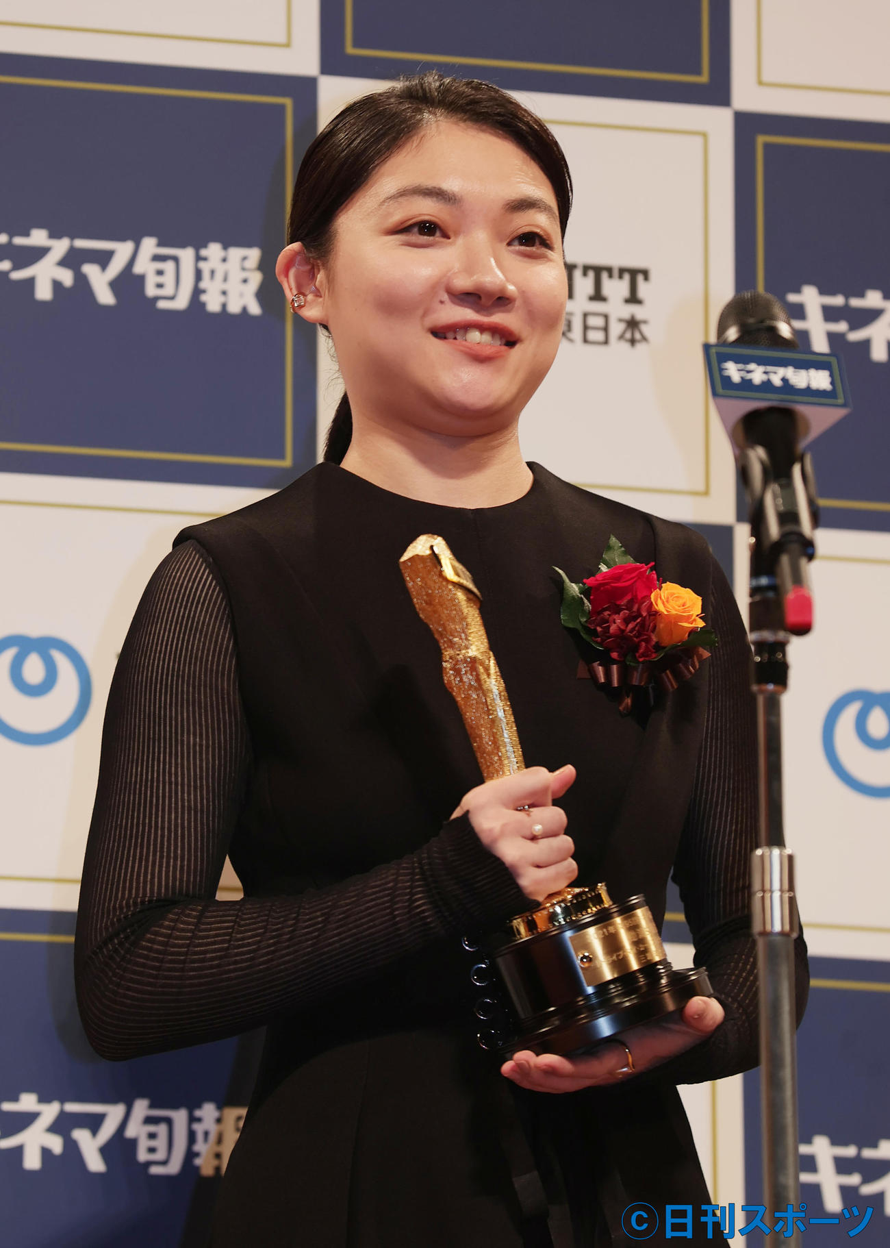 助演女優賞を受賞した三浦透子（撮影・野上伸悟）