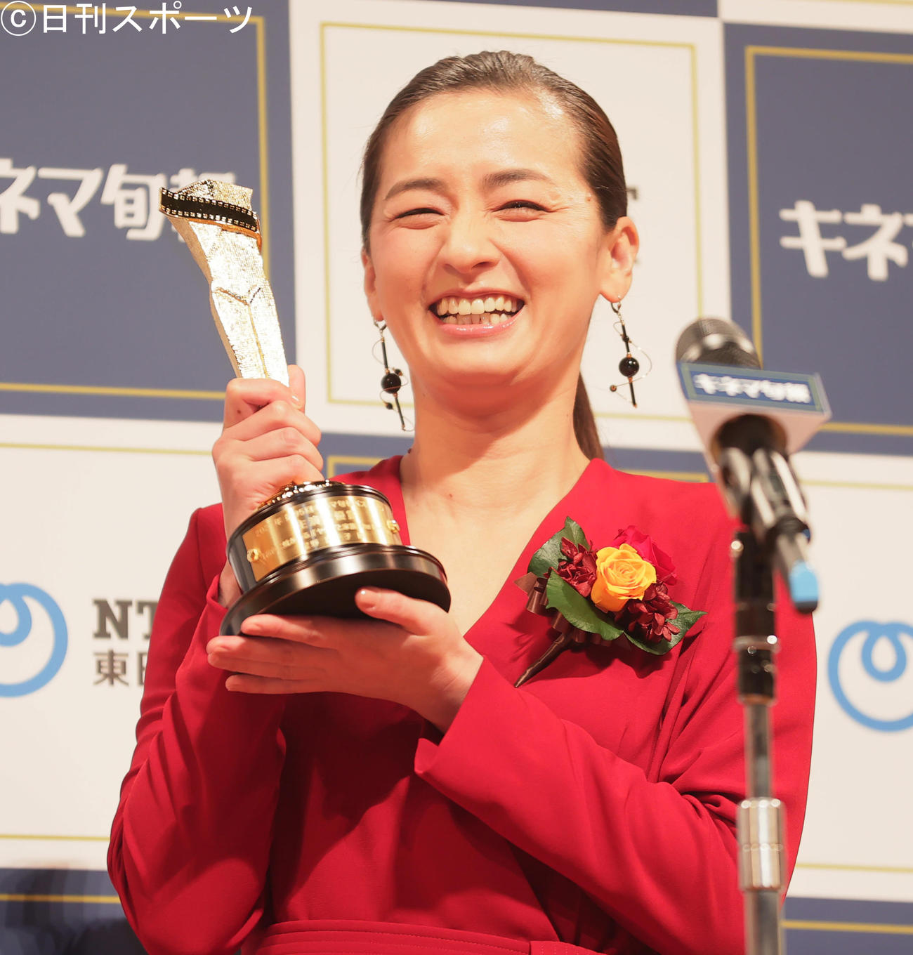 主演女優賞を受賞した尾野真千子（撮影・野上伸悟）