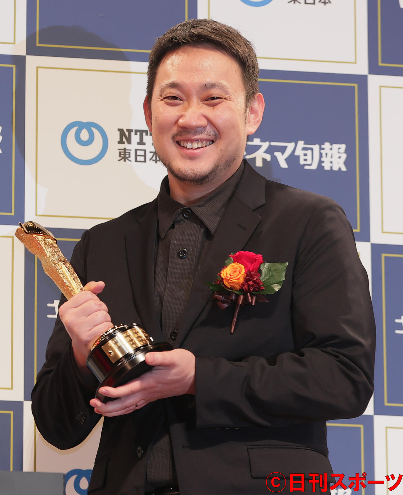 読者選出日本映画監督賞を受賞した濱口竜介監督（撮影・野上伸悟）