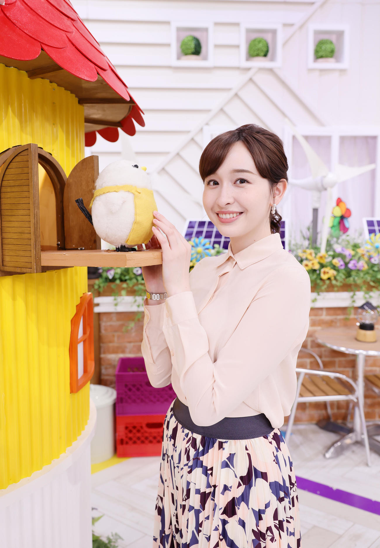 「今日もすてきな一日を！」。お茶の間にさわやかな笑顔を届けるTBS宇賀神メグアナウンサー（撮影・足立雅史）