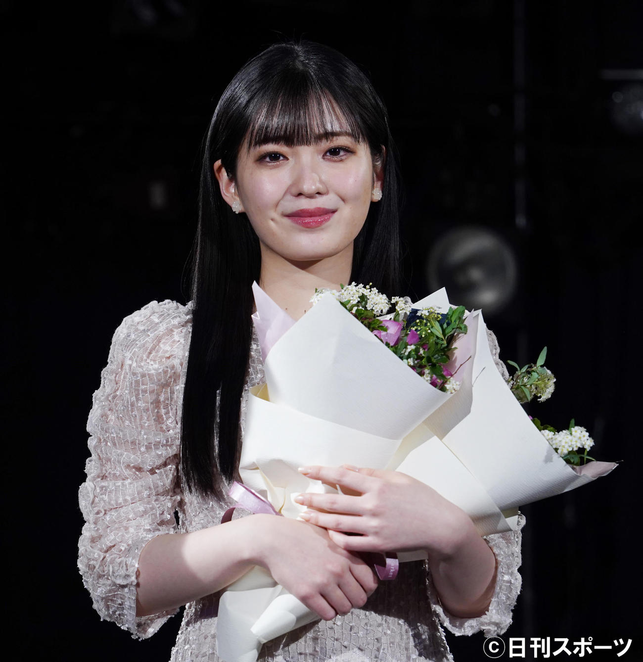 デビューライブを行った花耶（撮影・佐藤勝亮）