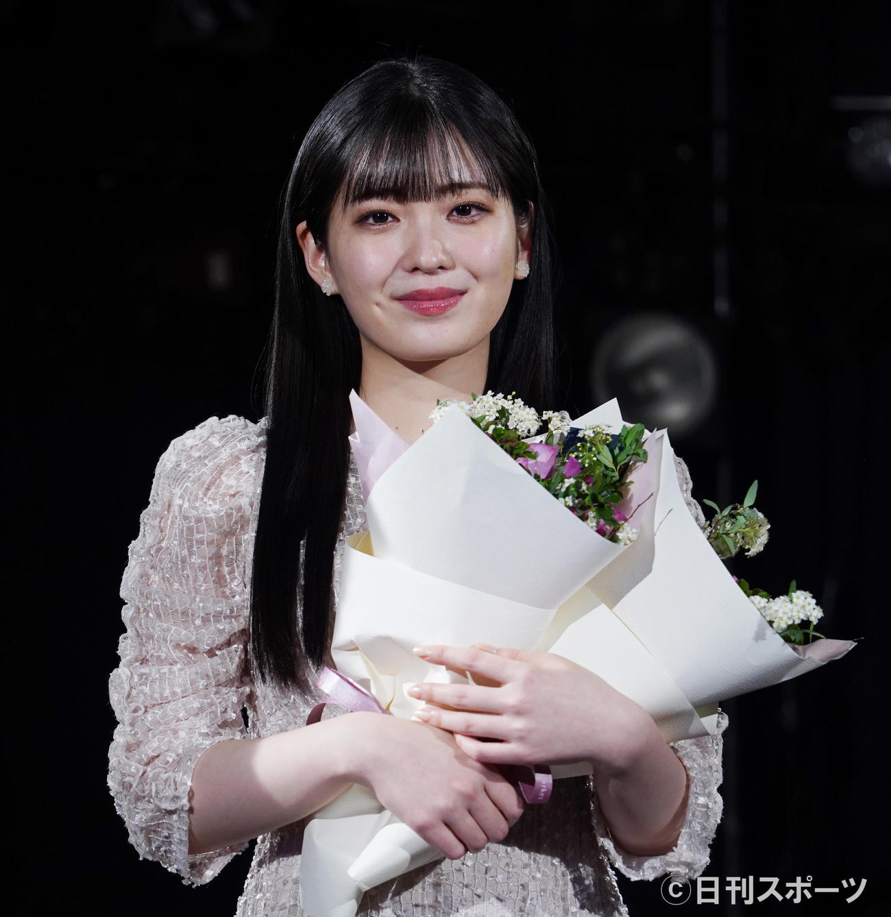 デビューライブを行った花耶（撮影・佐藤勝亮）