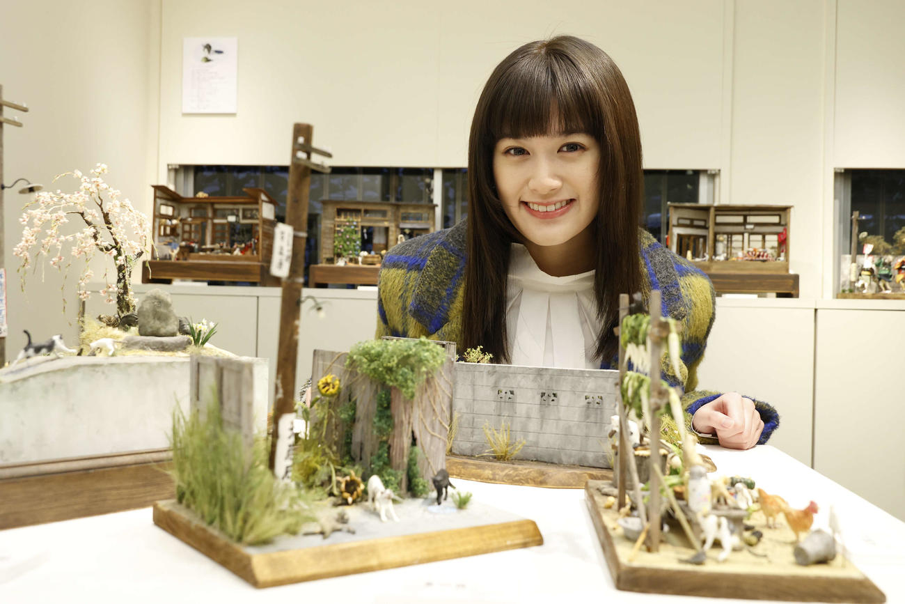 小西桜子（C）「かんばん猫」製作委員会2022