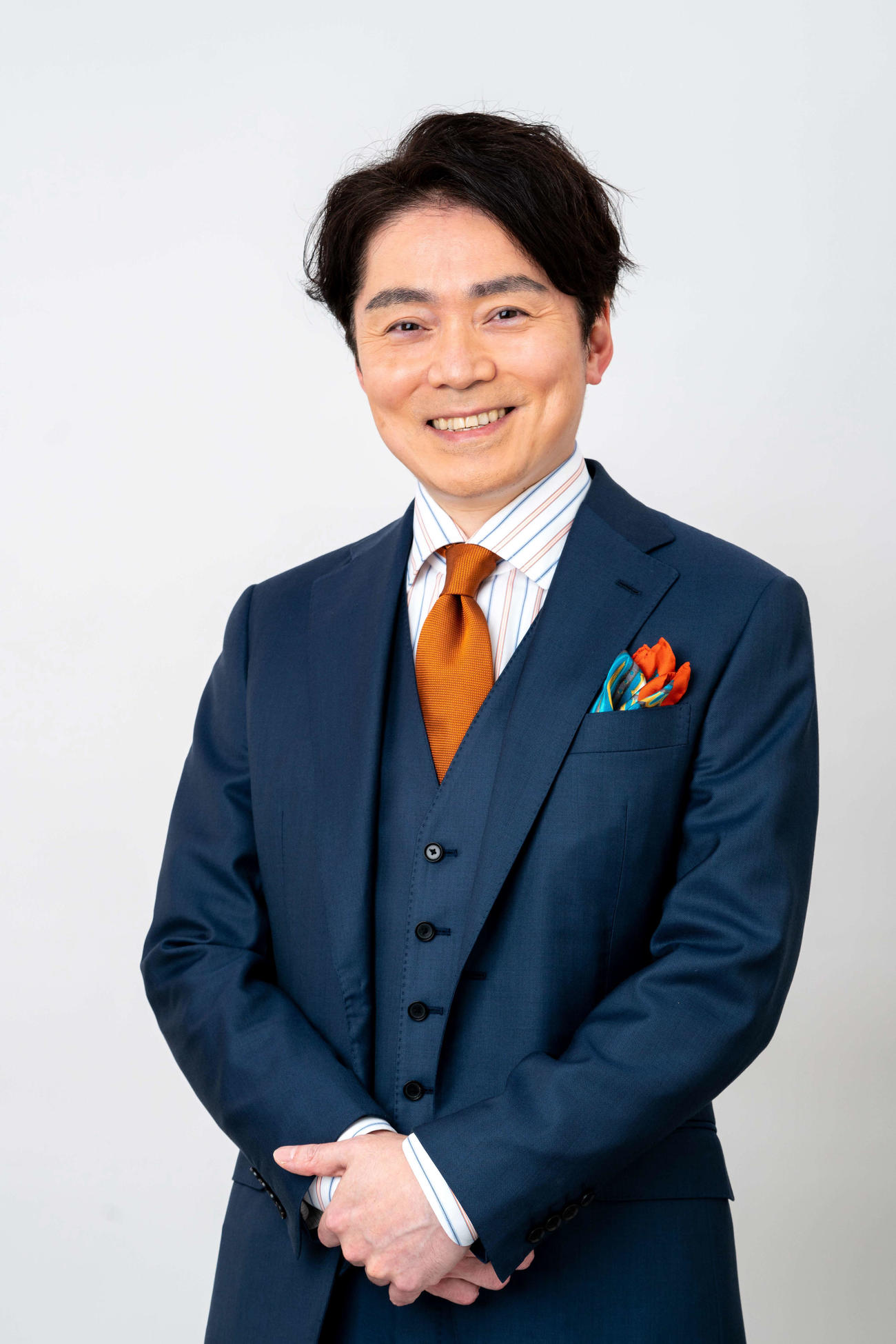 NHK「ニュースLIVE！ゆう5時」に出演する高瀬耕造アナウンサー