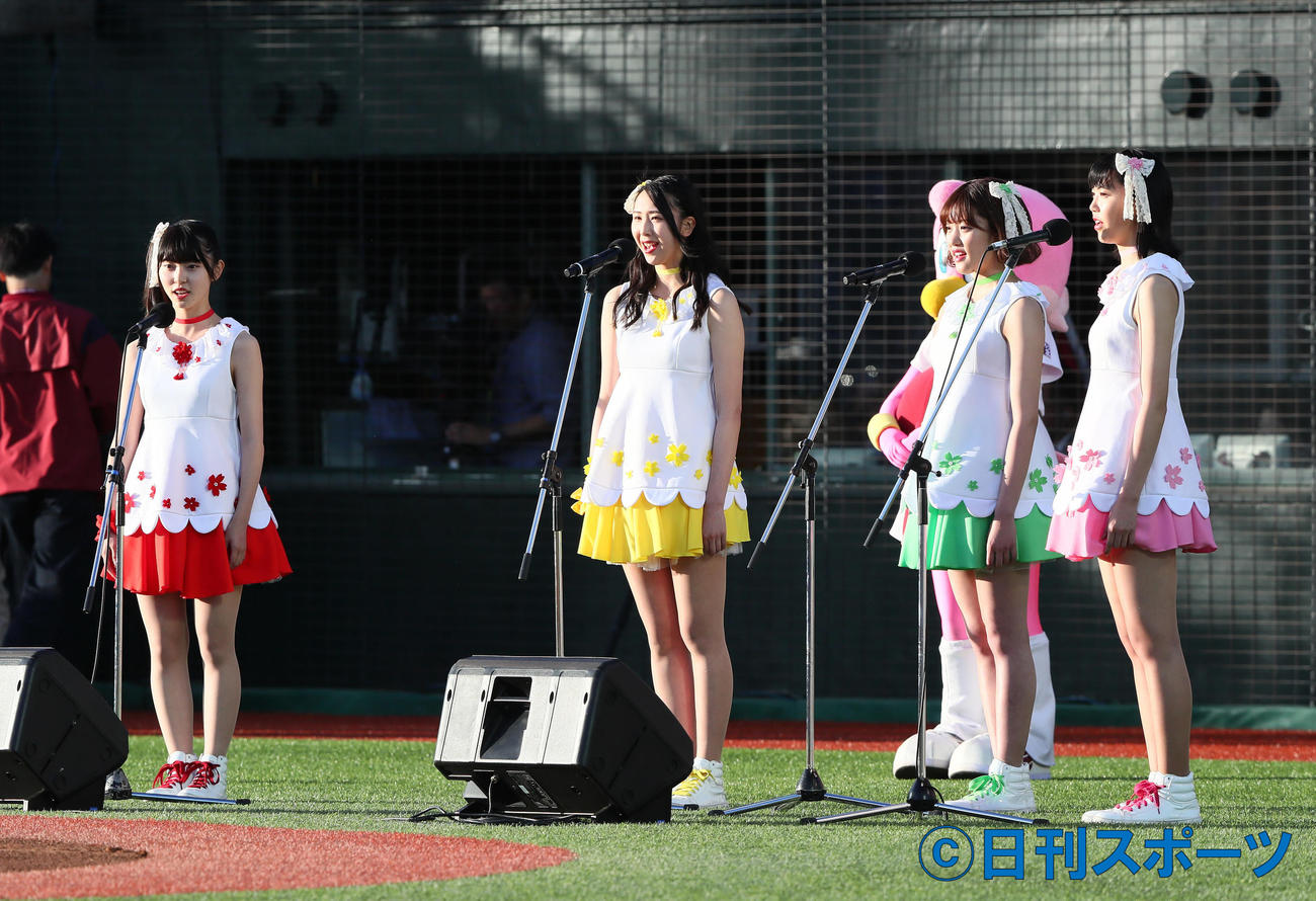 地域発信型アイドル「りんご娘」（2019年5月撮影）
