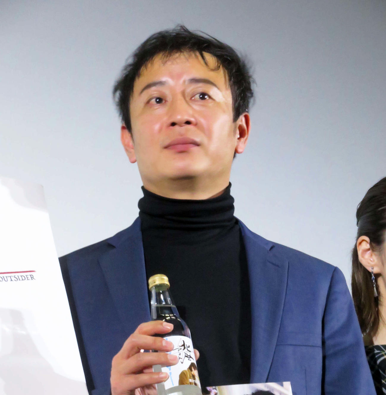 映画「北風アウトサイダー」初日舞台あいさつに登壇した崔哲浩監督（撮影・村上幸将）