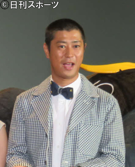 パンサー尾形＝2019年10月