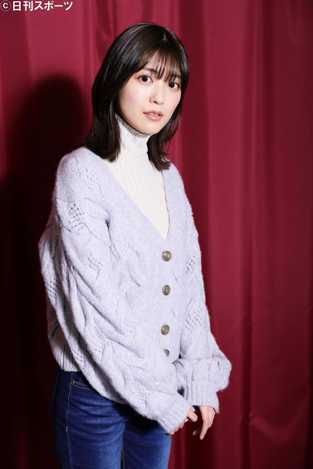 クールな表情も魅力的な工藤美桜（撮影・足立雅史）