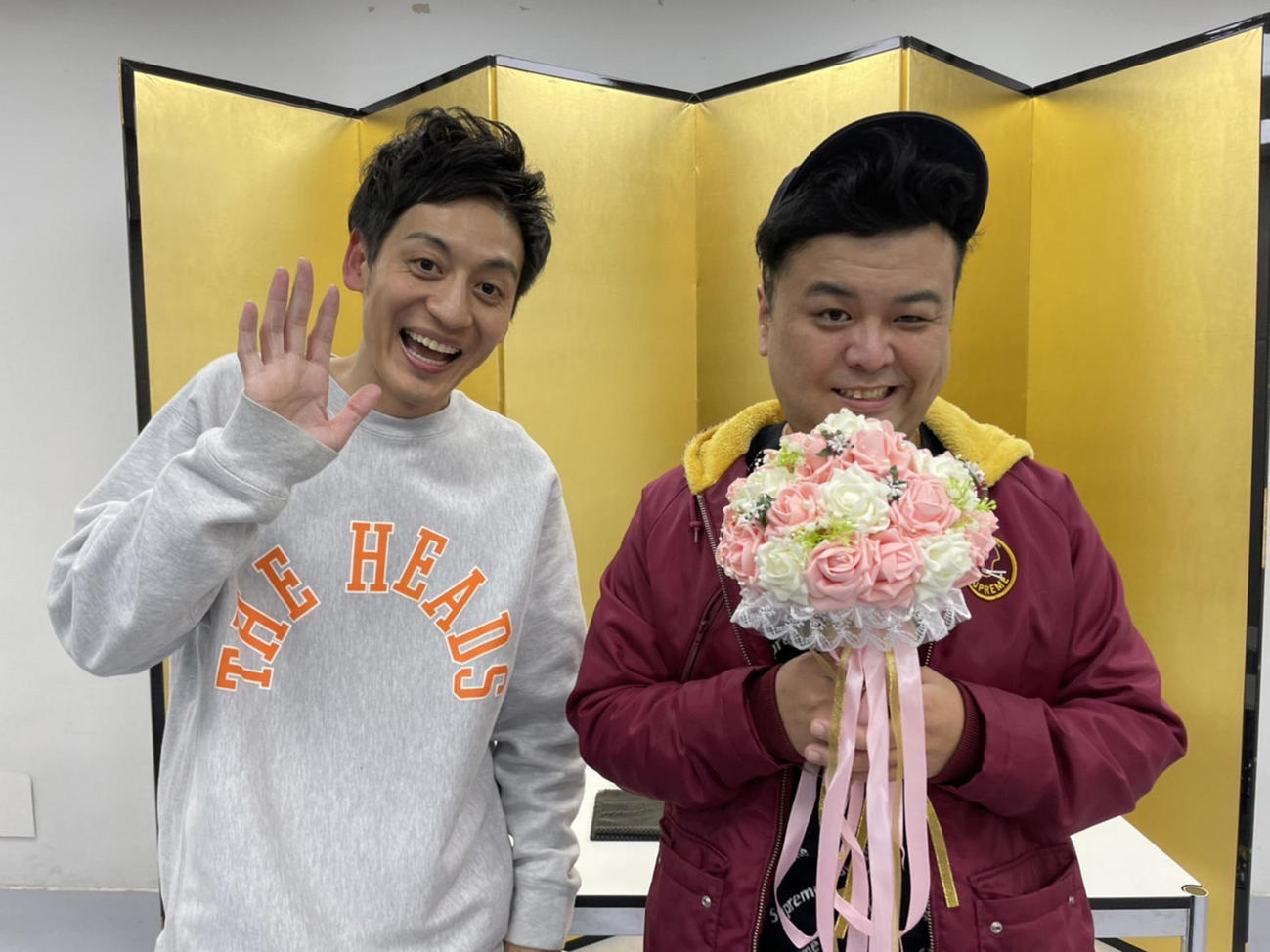 オンライン結婚報告イベントを開催した、とろサーモンの村田秀亮（左）と久保田かずのぶ