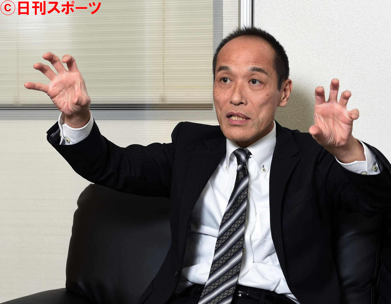 東国原英夫（2015年2月撮影）