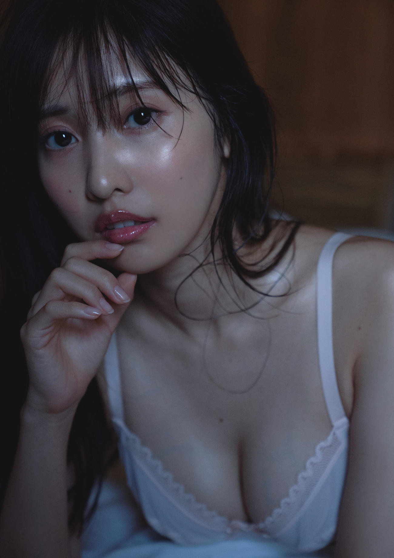 佐野ひなこが“神プロポーション”を披露した写真集「BE WITH ME」の1カット(C)光文社／週刊FLASH写真◎中村和孝